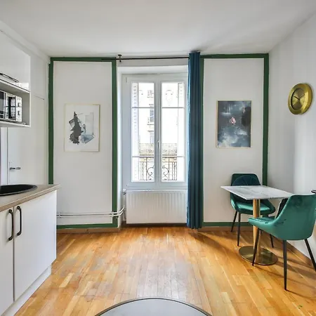 21#studio 2pers#sevres-lecourbe#necker דירה *